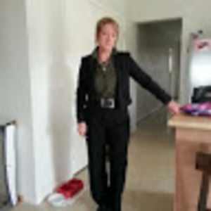 Meet your Posher, Denise